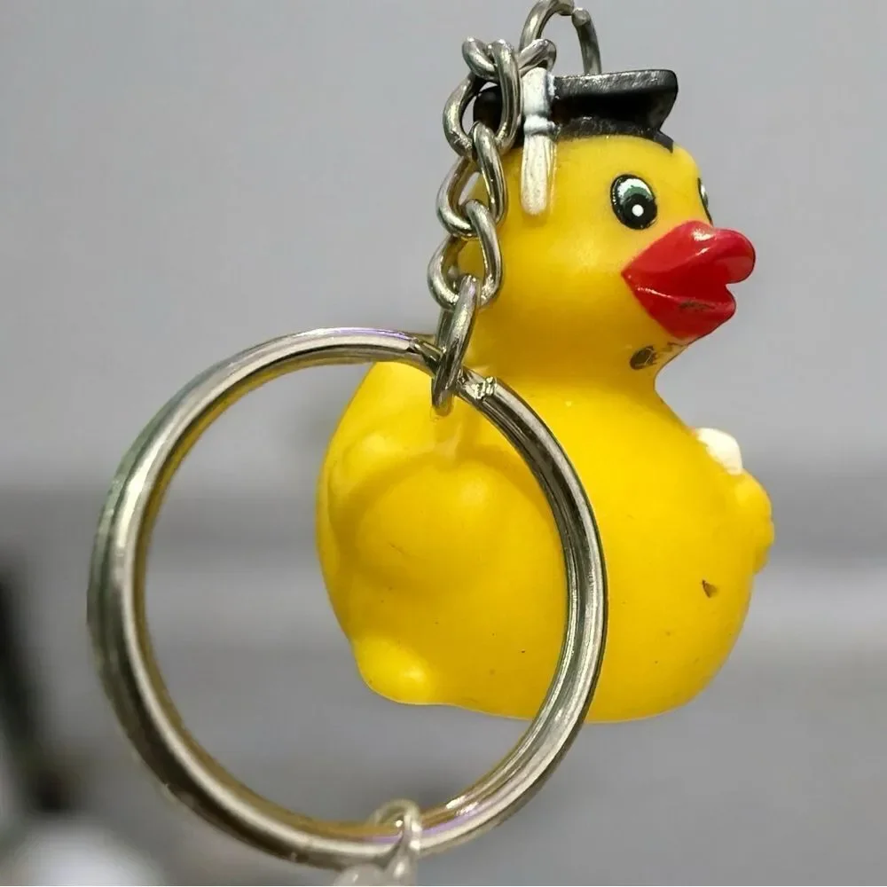 Graduation Duck Keychain Yellow Rubber with Cap & Diploma – Cute Gift Idea